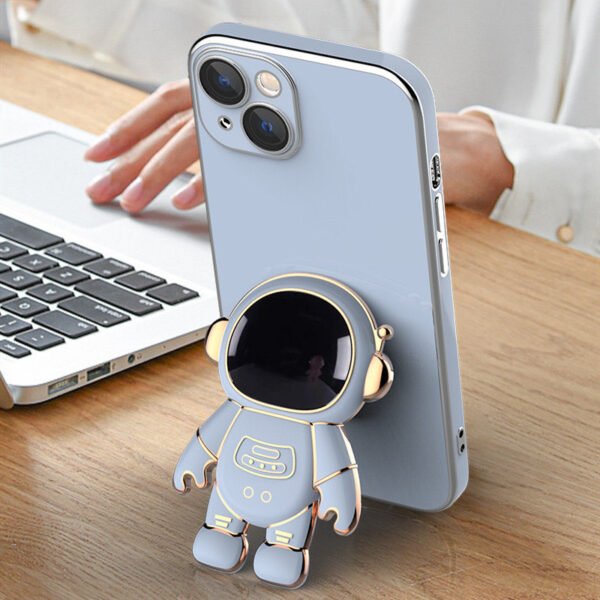 6b3bacd4-3f80-4c9b-a5f8-8f11a7e9de9f.jpg 3D Astronaut Hidden Stand Phone Case with Electroplated Shockproof Bumper
