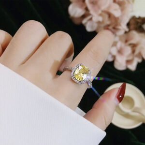 b980ce30-33e1-46d7-b030-3a49132bd1cf.jpg Elegant Crystal Bridal Engagement & Wedding Ring for Women